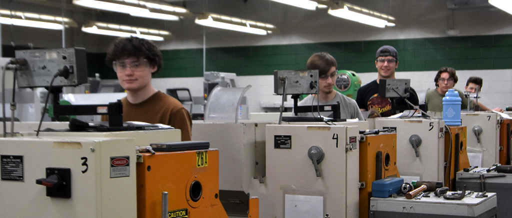 Students in the Machining Lab
